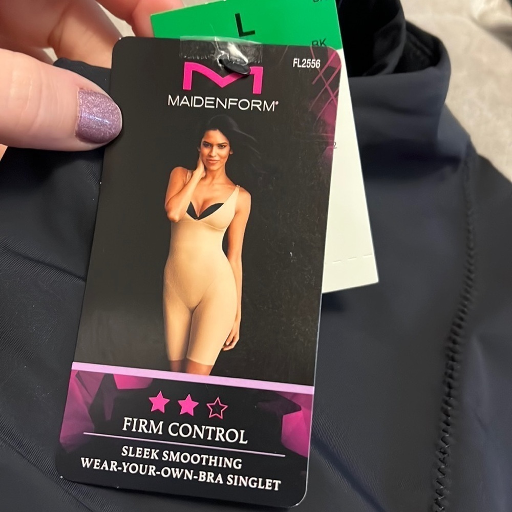 Maidenform sleek smoothing wear your own bra, singlet, large, new, like spanks